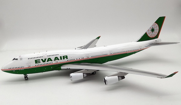 Boeing B747-400 EVA Air B-16411 With Stand IF744EVA004