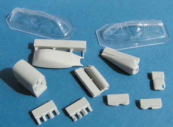 Spitfire PR MK1a, PRIV, PR VII conversion (Airfix) U4858