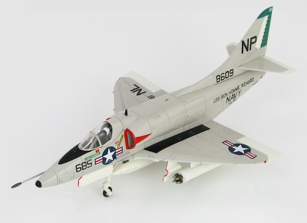 1/72 Scale Douglas A-4 Skyhawk Fighter Aircraft Diecast Metal Model & Stand 