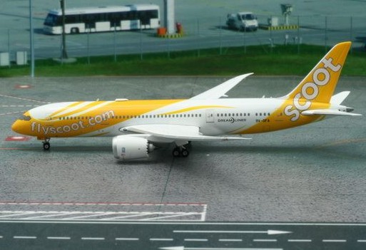 B787-8 (Scoot) 9V-OFA 11201