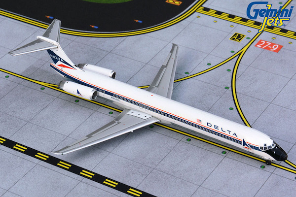 McDonnell Douglas MD88 Delta