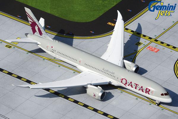 Boeing 787-9 Qatar Airways A7-BHA flaps down GJQTR1915F