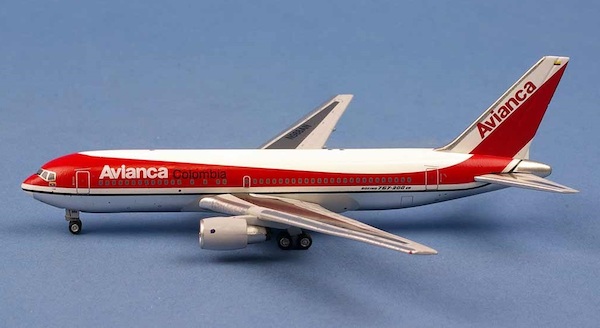 Boeing 767-200 Avianca Colombia N988AN AC411003