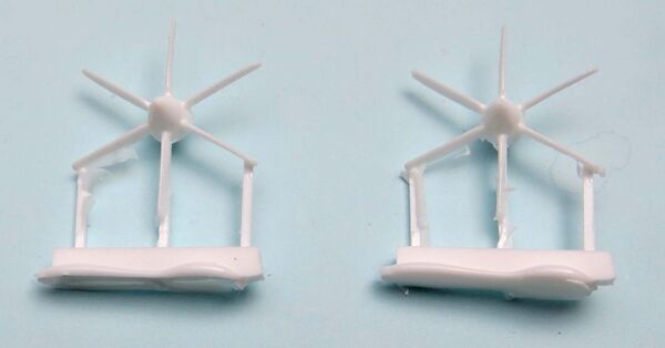 Fokker 50 & 60 in feathered position (2x) F50PROP