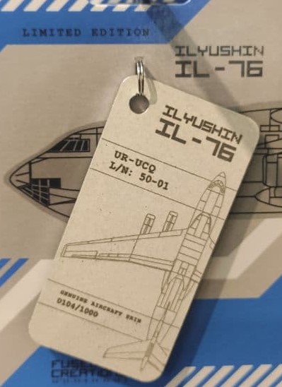Keychain made of real aircraft skin: Ilyushin IL-76 UR-UCQ white 10004782