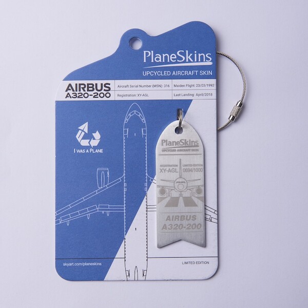 Keychain made of real aircraft skin: Airbus A320-200 XY-AGL Raw Aluminium PS-A320-KT-0001RA