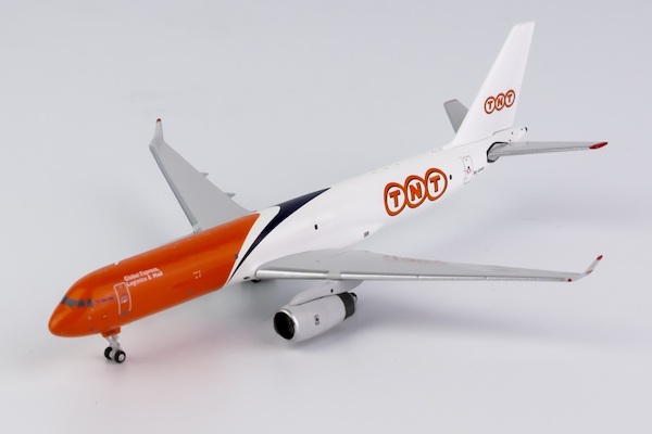 Tupolev Tu204-120S TNT SU-EAG 40010