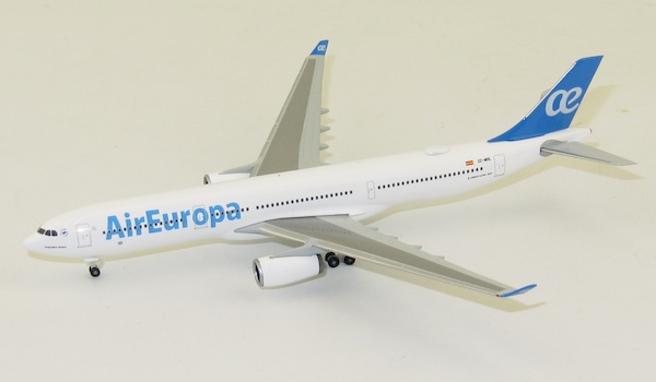 Airbus A330 300 Air Europa Francisca Acera Ec Mhl Herpa Wings 533454