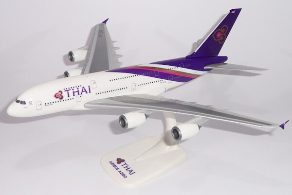 Airbus A380-800 Thai Airways 704402