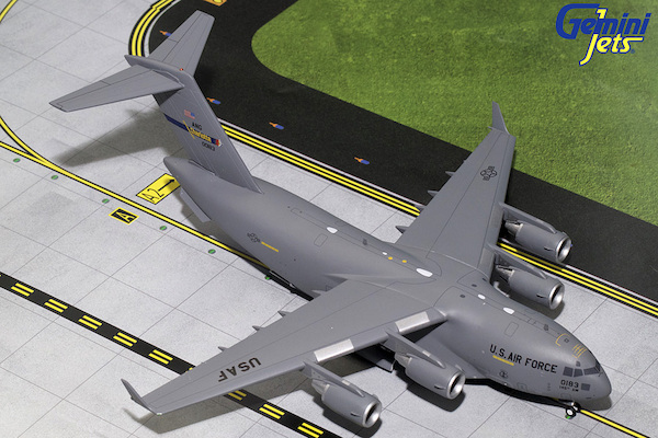 1/200 Boeing C-17 Globemaster US Air Force Scale Diecas Atlas C17 