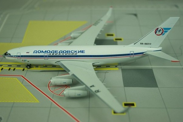 Ilyushin IL96-300 (Domodedovo) RA-96013 10657