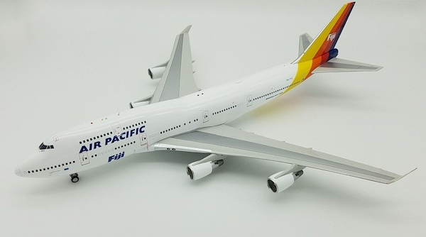 B747-400 (Air Pacific) DQ-FJL With Stand JF-747-4-026