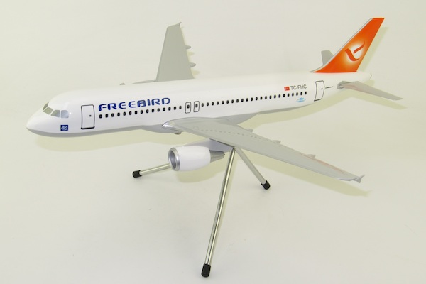 Airbus A320 Freebird TC-FHC  LU069