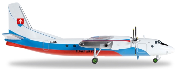 Antonov 24B (Slovak Air Force) 5605 557443