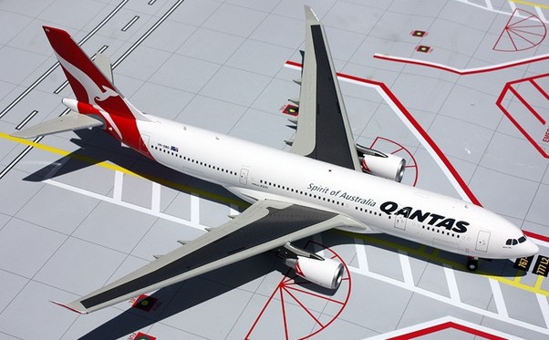 A330-200 (Qantas) VH-EBG G2QFA369