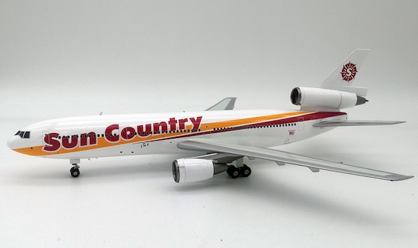 DC10-15 (Sun Country Airlines) N154SY With Stand IFDC10SY0519