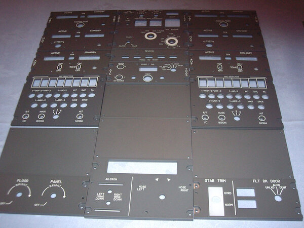 B737 Pedestal panels version 2 P738C2