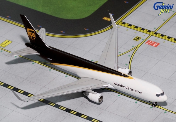 B767-300 (UPS) N320UP GJUPS1664