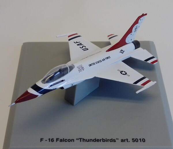General Dynamics/Lockheed Martin F16 USAF Thunderbirds '5 ' 5010