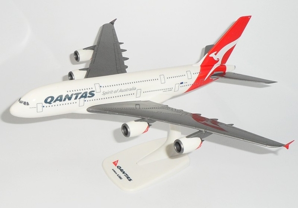 A380-800 (Qantas) 700145