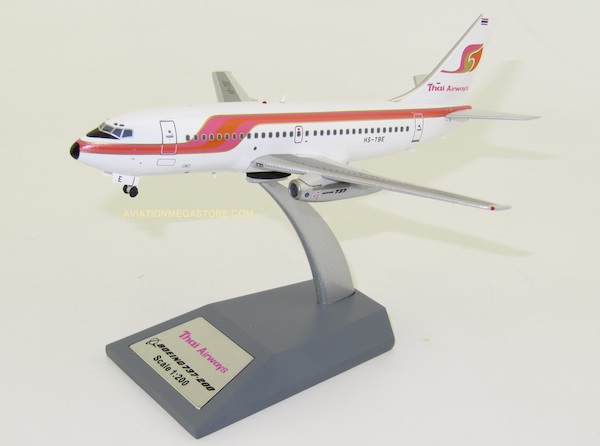 Boeing 737-200 Thai Airways International HS-TBC With Stand IF732TG0820
