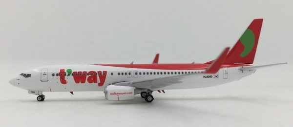 B737-800 (T'way) HL8000 04255