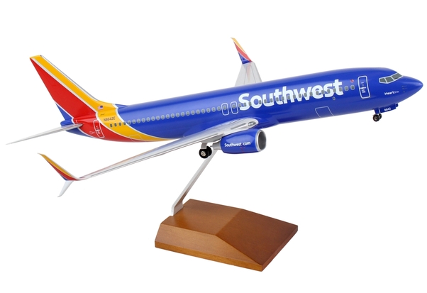 B737-800 (Southwest) W/Gear & Wood Stand SKR8250