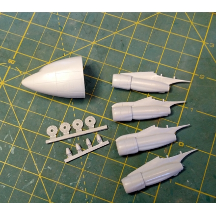 KC135 Stratotanker Nose and Engine set (2x) A44002