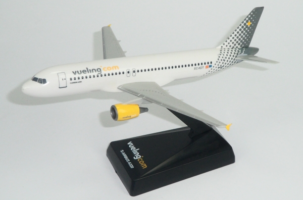 A320 (Vueling) Official airline promo box. 701883
