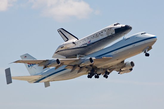 Space shuttle with Boeing 747-200SCA Cutaway model 14705