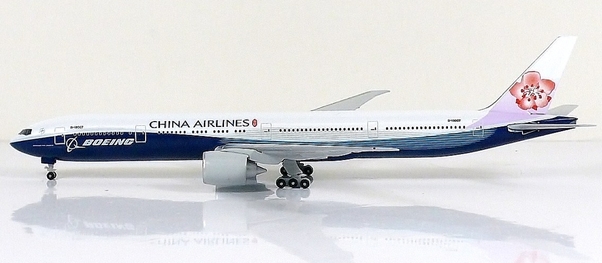 B777-300ER (China Airlines / Boeing House Colors) B-18007 0838CA