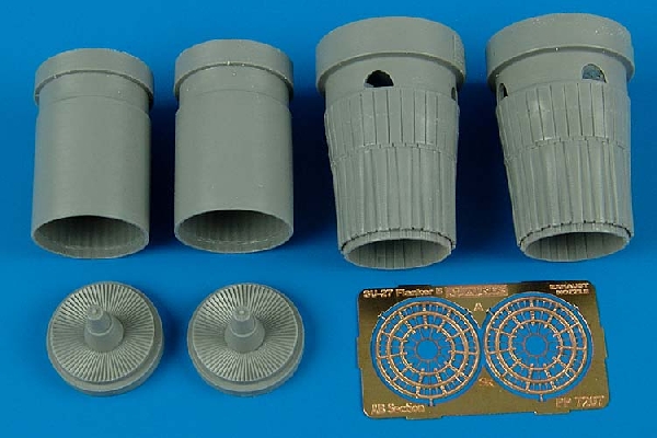 Suchoi Su27 Flanker B Exhaust Nozzles - closed (Italeri) 7207