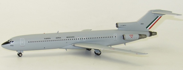 B727-200 (Fuerza Aérea Mexicana, Mexican Air Force) 3506 With Stand IF722MAF002