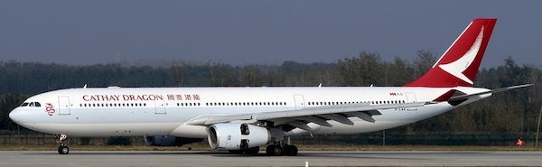 Airbus A330-300 Cathay Dragon B-LAA 04359