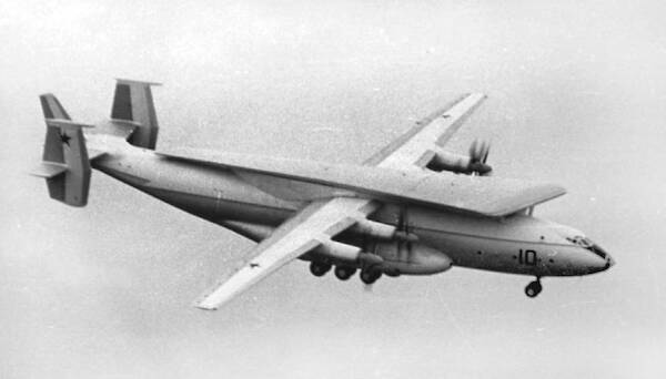 Antonov AN22P-3 Soviet Air Force '10' red (expected June 2022) AN22P