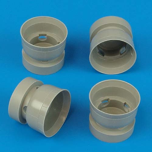B17 Flying Fortress correct cowlings (Academ7) Qb72114