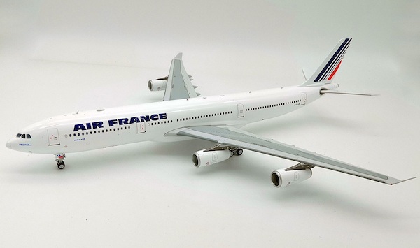 A340-300 (Air France) F-GLZA With Stand IF340AF25