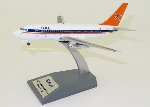Boeing 737-200 South African Airways ZS-SIC with stand IF732SAA03