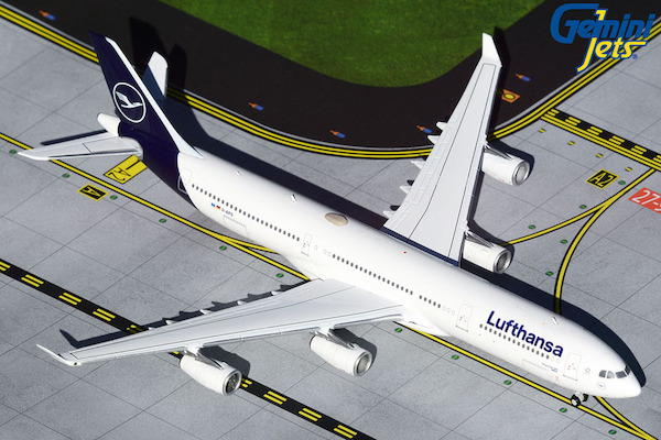 Airbus A340-300 Lufthansa D-AIFD GJDLH1925