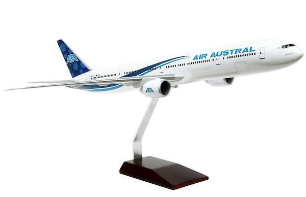 Boeing 777-300ER Air Austral F-ONOU 11252