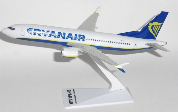 Boeing 737-8MAX Ryanair SM737-6MAX
