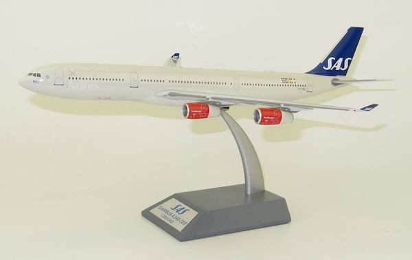 A340-300 (SAS Scandinavian Airlines) OY-KBA With Stand IF343SK0618