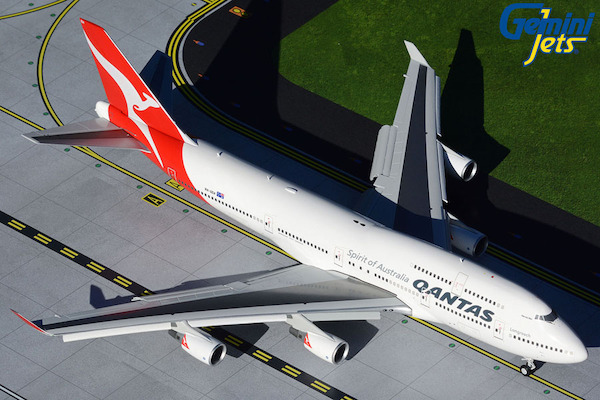 Boeing 747-400 Qantas Airways B747-400ER Longreach VH-OEH Hervey Bay flaps down G2QFA734F