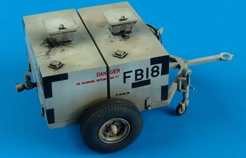USAF 150 gallon fuel Bowser 320-036