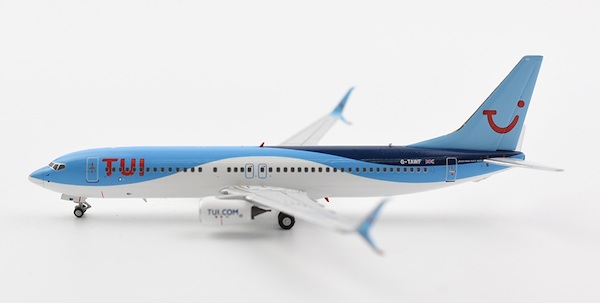 Boeing 737-800 TUI G-TAWF 58045