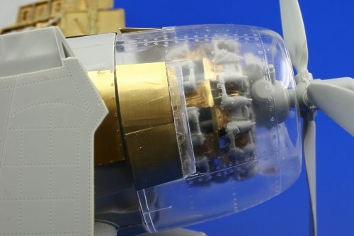 Detailset Grumman F6F-3 Hellcat Engine (Trumpeter) E32-203