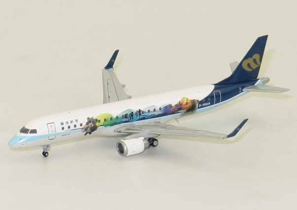 Embraer 190 (Mandarin