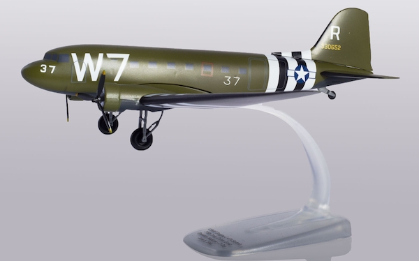 Douglas DC3 / Douglas C47A US Army Air Forces 330652, 316th Troop Carrier Group, 37th Troop Carrier Squadron, Operation Neptune, D-Day 75th Anniversary Edition 612296