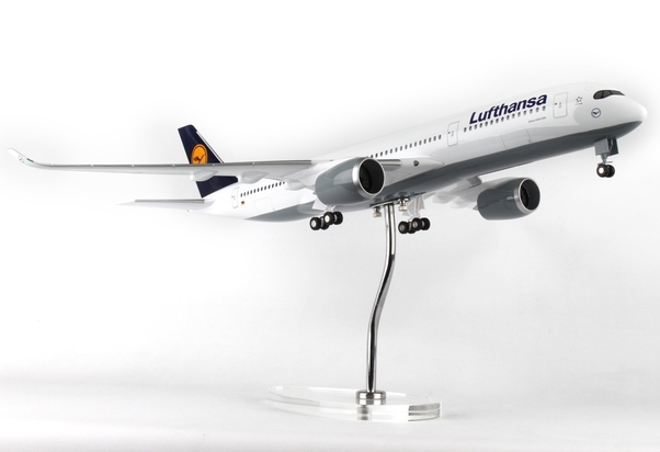 A350-900 (Lufthansa) SKR8805