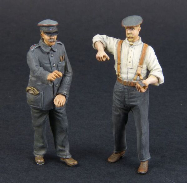 WW1 German Refuelling Cart Ground Crew ATTRes014